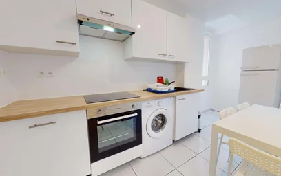 Habitación privada en 206 Rue des Pyramides, 91000 Évry-Courcouronnes, France, imagen 6 de 12