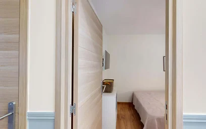 Private room at Rue du Cadran Saint-Pierre, 51100 Reims, France, image 3 of 15
