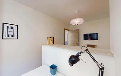 Private room at Rue du Cadran Saint-Pierre, 51100 Reims, France, image 5 of 15