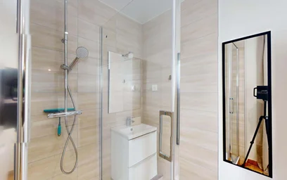 Private room at Rue du Cadran Saint-Pierre, 51100 Reims, France, image 7 of 15
