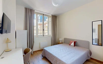 Private room at Rue du Cadran Saint-Pierre, 51100 Reims, France, image 3 of 17