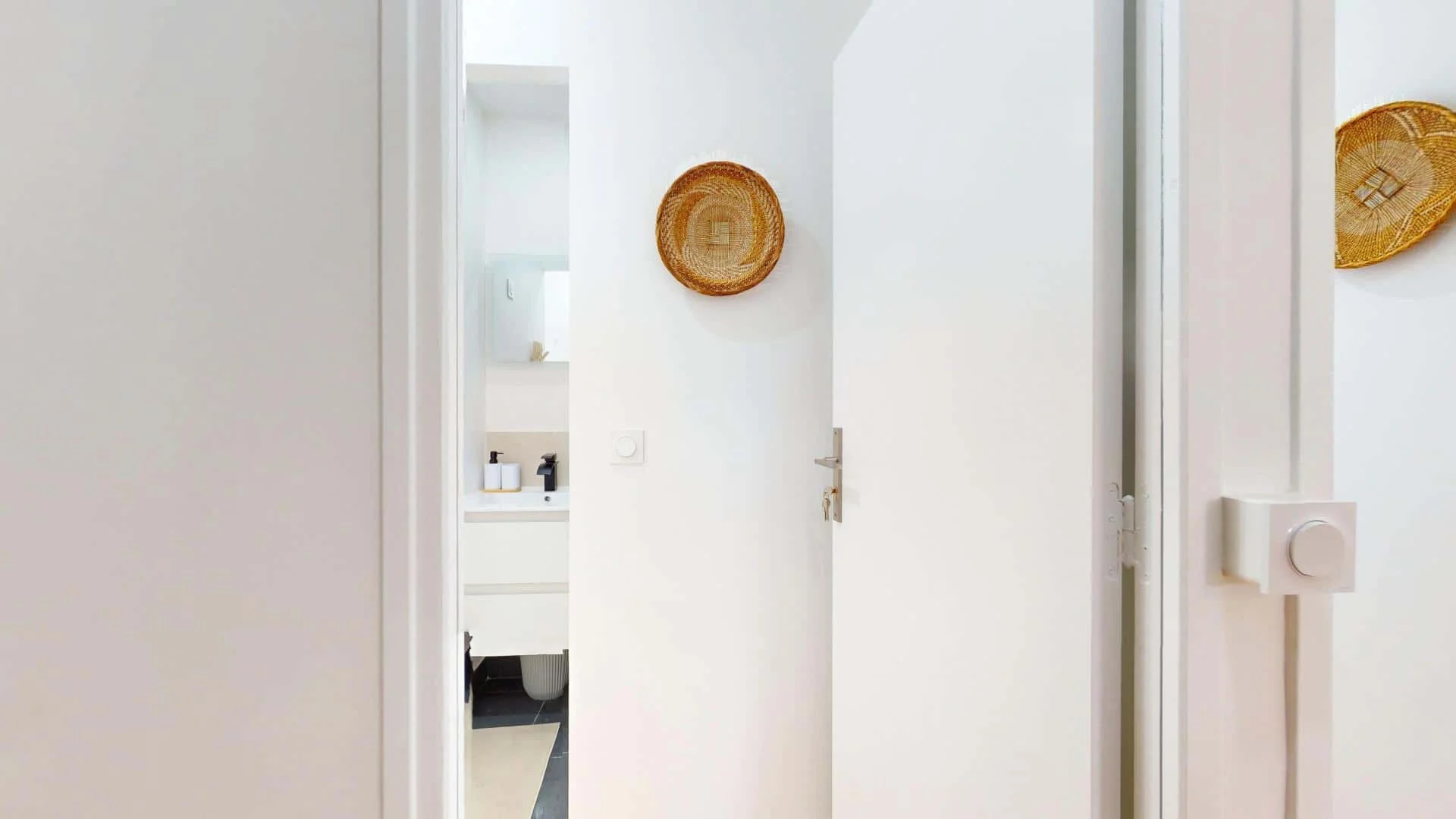 Cozy room for students available in 
