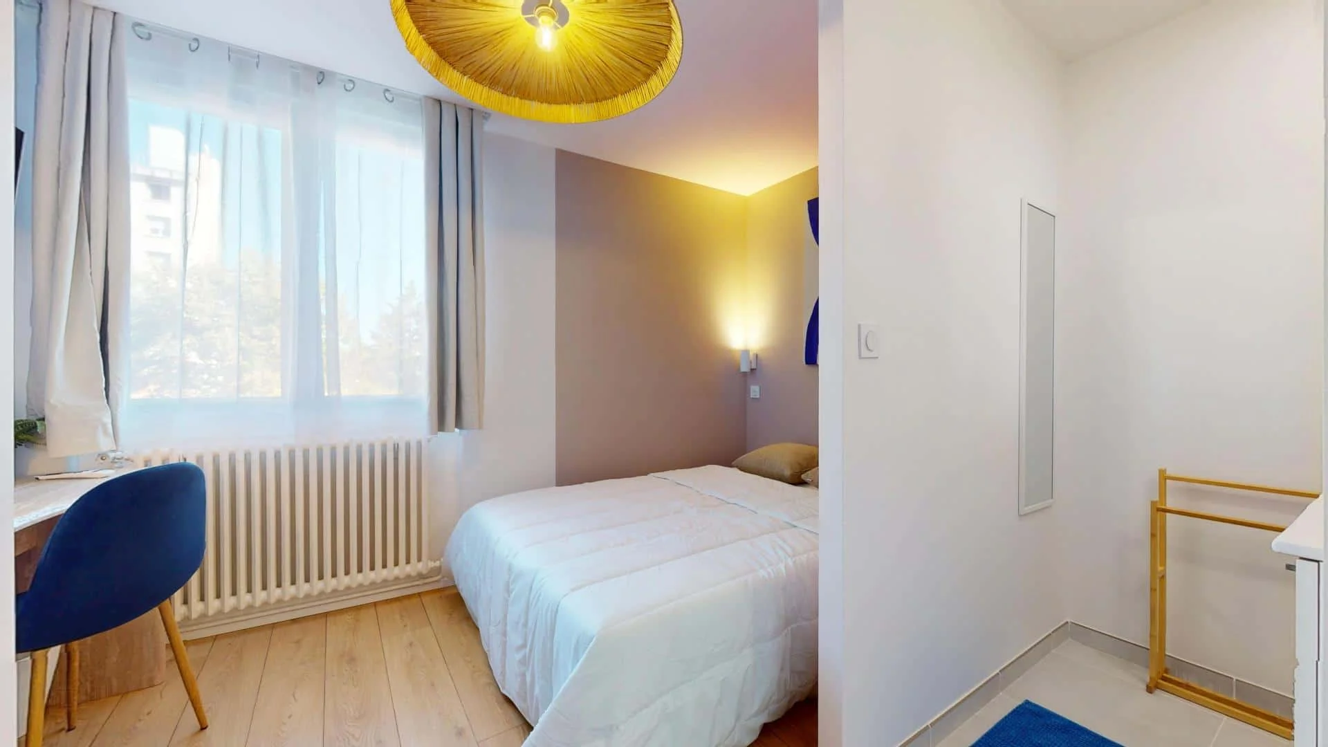 Habitación en apartamento estudiantil en alquiler en , completamente amueblado