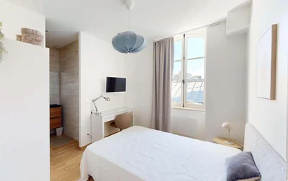 Private room at Rue du Cadran Saint-Pierre, 51100 Reims, France, image 3 of 16