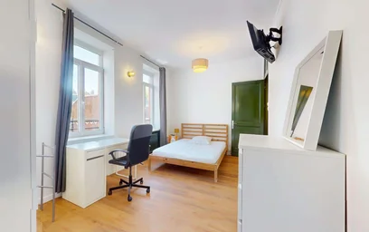 Quarto privado em 6 Rue Motte, 59200 Tourcoing, France, imagem 2 de 19