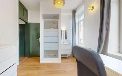 Quarto privado em 6 Rue Motte, 59200 Tourcoing, France, imagem 6 de 19