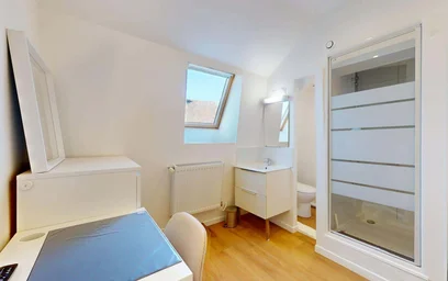 Quarto privado em 6 Rue Motte, 59200 Tourcoing, France, imagem 5 de 18