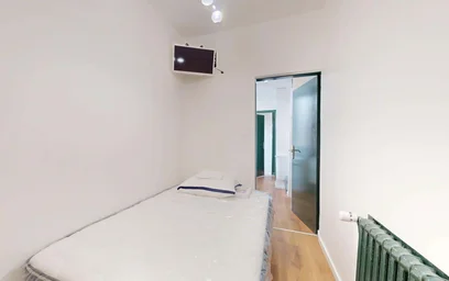 Quarto privado em 6 Rue Motte, 59200 Tourcoing, France, imagem 5 de 18