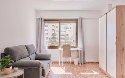 Habitación privada en Av. del Primat Reig, 147, 4 7, Benimaclet, 46020 València, Valencia, Spain, imagen 4 de 29