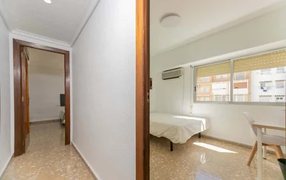 Özel oda konumu C/ de Callosa d'En Sarrià, 13, piso 3, puerta 6, Jesús, 46007 València, Valencia, Spain, 19 22 görüntüsü