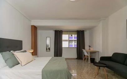 Özel oda konumu C/ de Callosa d'En Sarrià, 13, piso 3, puerta 6, Jesús, 46007 València, Valencia, Spain, 4 22 görüntüsü