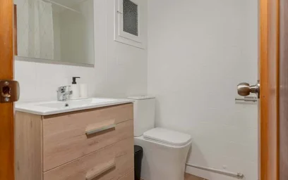 Özel oda konumu Carrer de la Vila de Muro, 2, piso 7, puerta 13, Benimaclet, 46020 València, Valencia, Spain, 13 19 görüntüsü