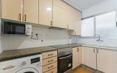 Özel oda konumu Av. del Cid, 70, piso 4, puerta 10, L'Olivereta, 46018 València, Valencia, Spain, 21 24 görüntüsü