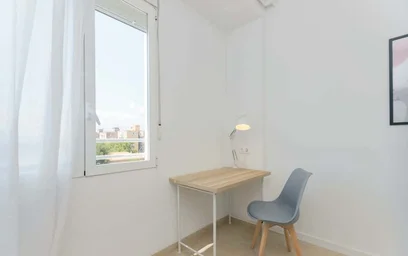 Özel oda konumu Av. del Cid, 70, piso 4, puerta 10, L'Olivereta, 46018 València, Valencia, Spain, 5 21 görüntüsü