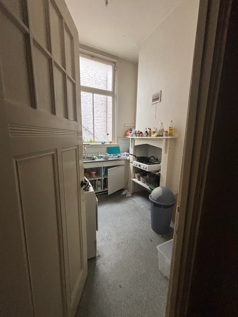 Chambre d'étudiant fonctionnelle parfaite pour étudier dans 