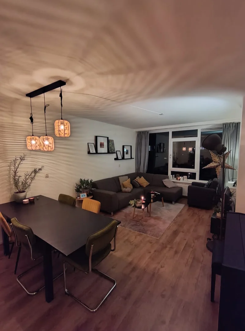 Habitación acogedora para estudiantes disponible en 