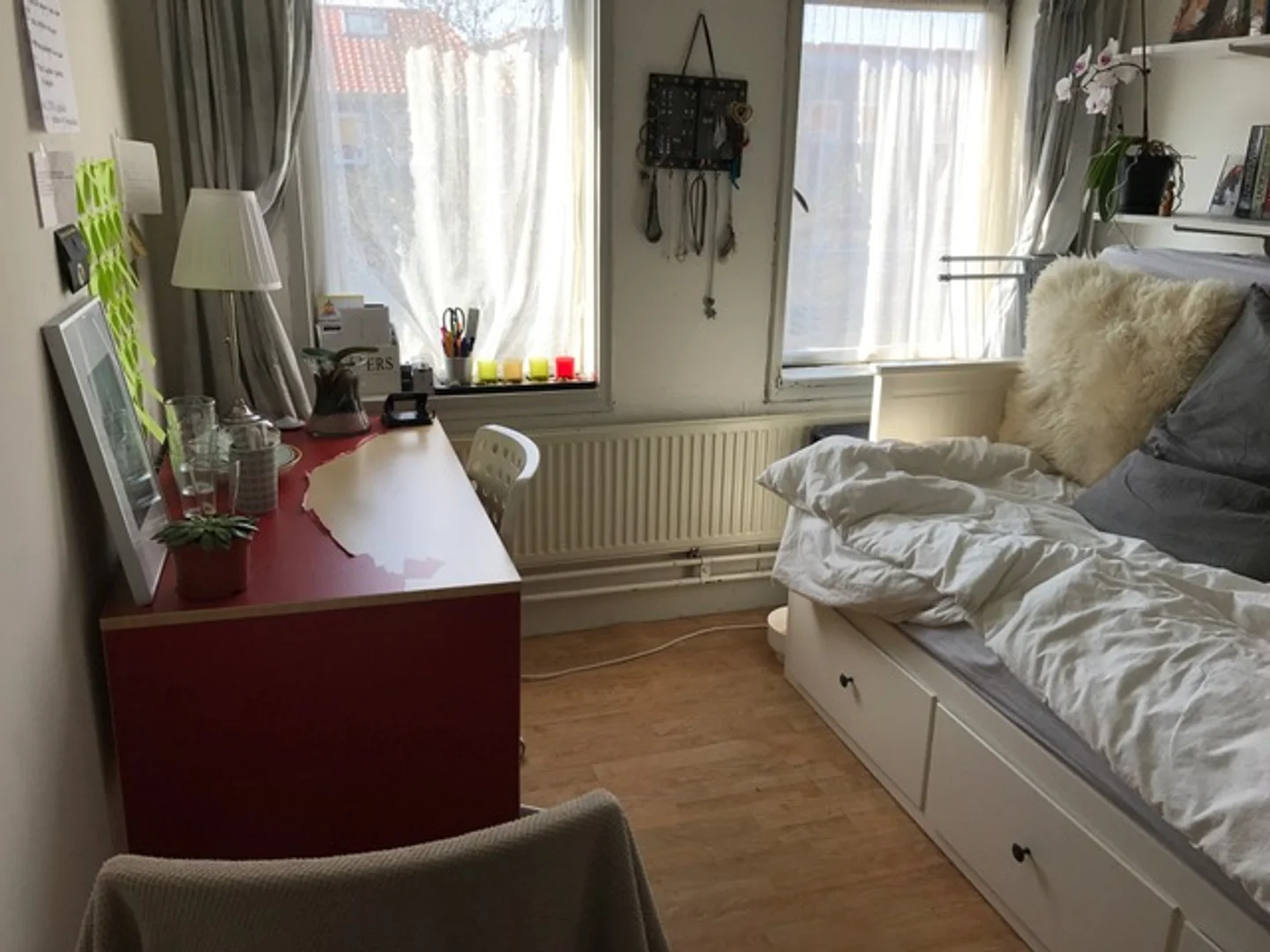 Habitación estudiantil económica con ubicación conveniente en 