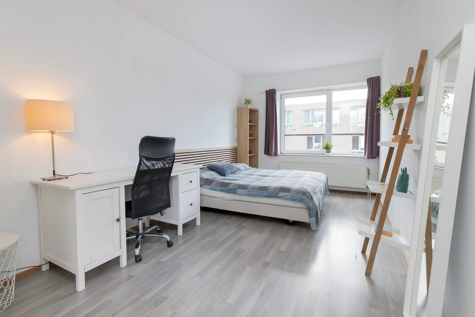 Helles und luftiges Studentenzimmer mit einfachem Zugang zur Universität in 