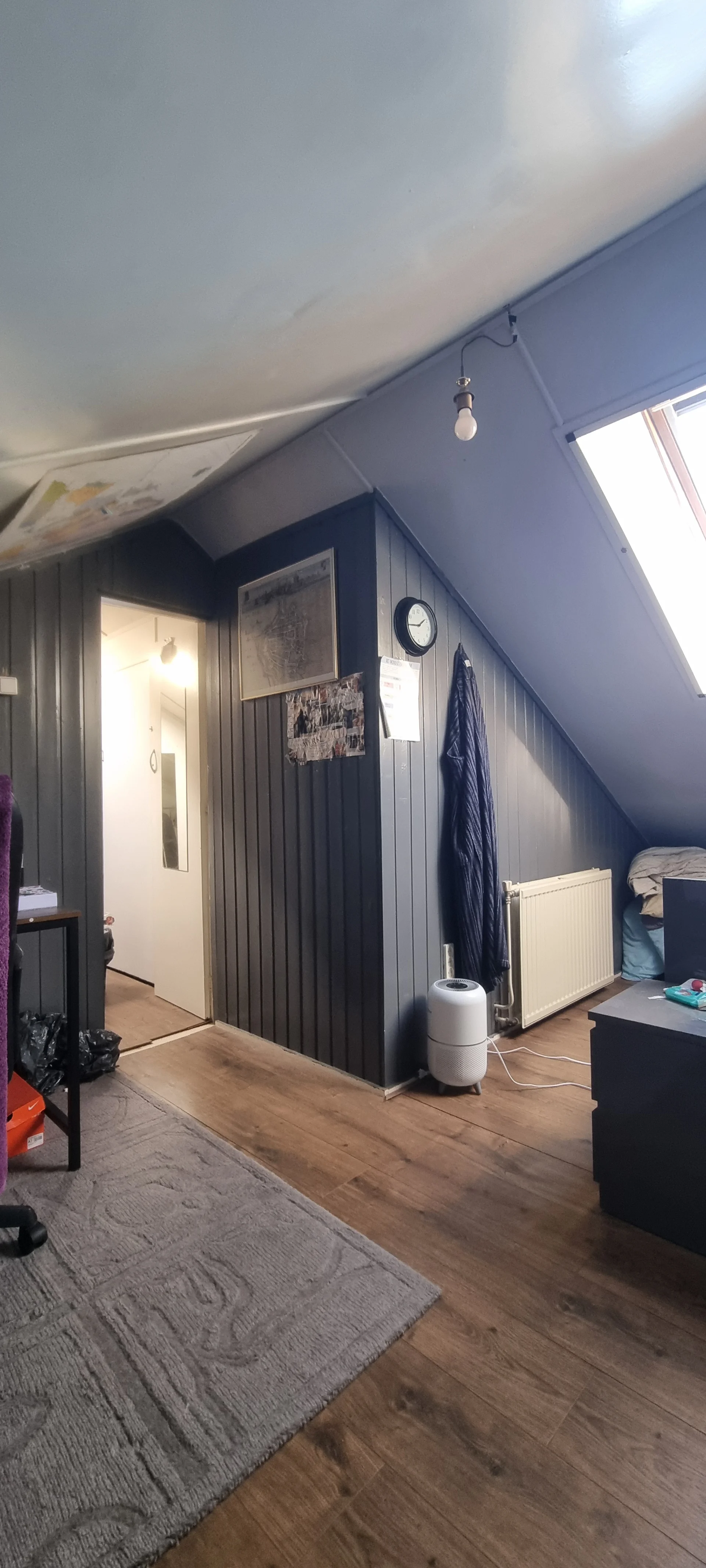 Comfortable and spacious student room in 