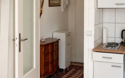 Entire apartment at Roscherstraße, image 13 of 13