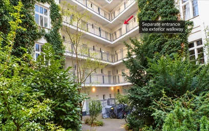 Entire apartment at Roscherstraße, image 5 of 13