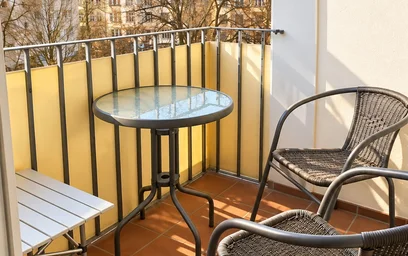Entire apartment at Roscherstraße, image 6 of 13