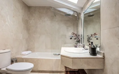 Private room at Luxemburger Straße, image 9 of 16
