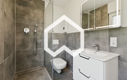 Private room at Zeunerstraße, image 2 of 15