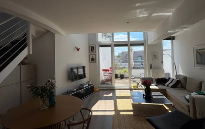 Modern and bright flat in {area}