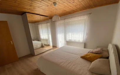 Özel oda konumu Sophie-von-La-Roche-Straße, 10 14 görüntüsü