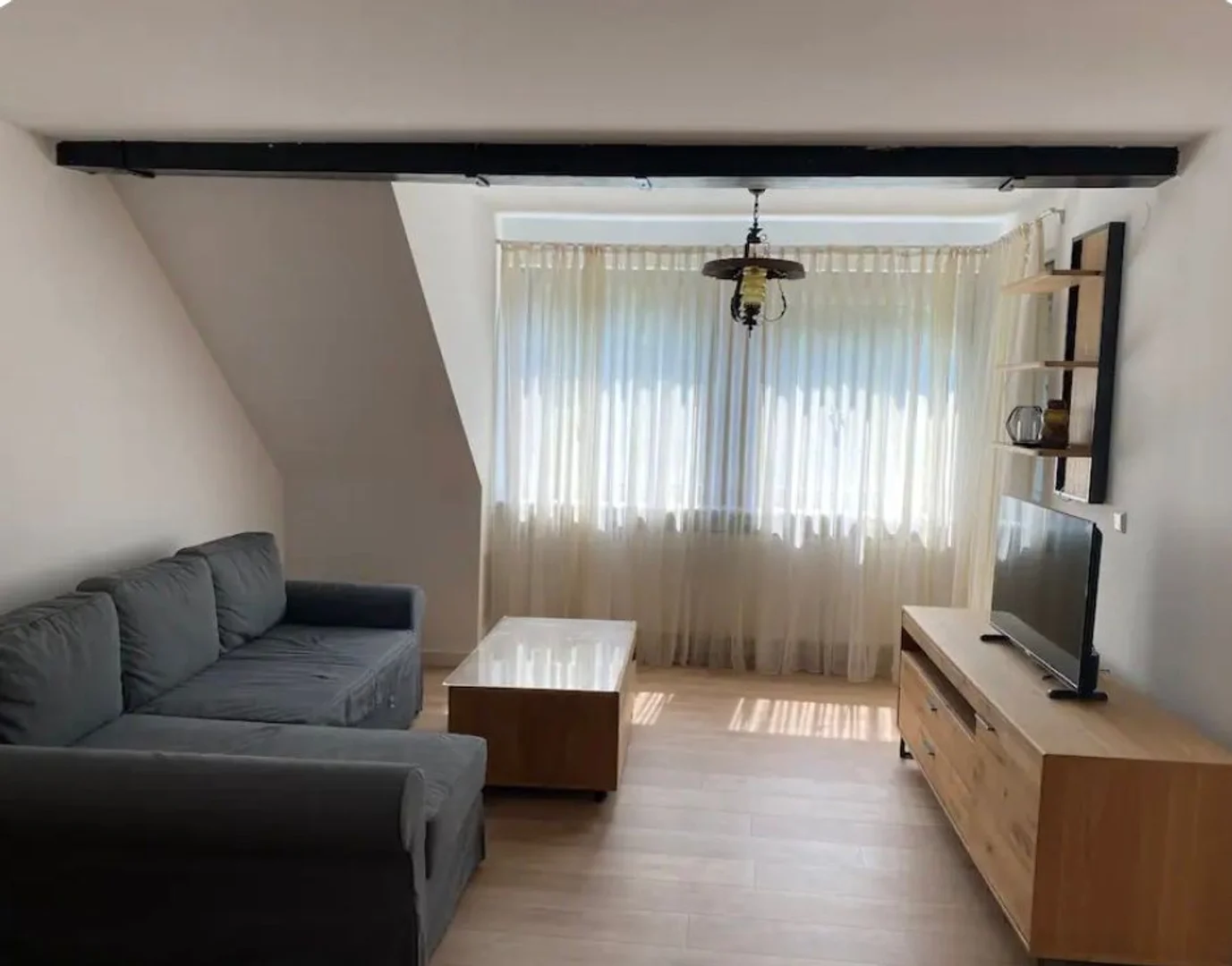  bölgesinde konforlu ve ferah öğrenci odası