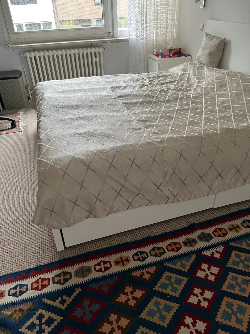 Komfortables und geräumiges Studentenzimmer in 