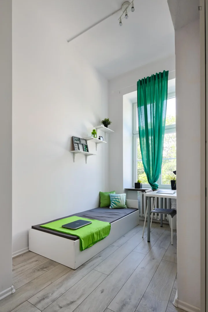 Komfortables und geräumiges Studentenzimmer in