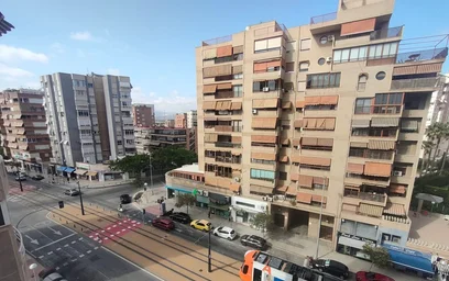 Dairenin tamamı konumu Calle Pedro Ferrándiz 3, 19 20 görüntüsü