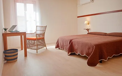 Private room at Carrer del Cardenal Rossell 112, image 8 of 18