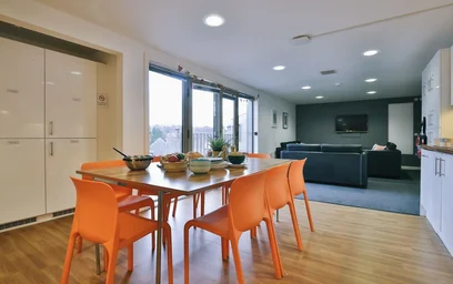 Appartamento intero in residence in 102 Penny St, Lancaster LA1 1XN, United Kingdom, immagine 9 di 17