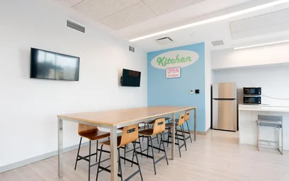 Całe miejsce w rezydencji 2416 16 Ave NW, Calgary, AB T2M 5C7, Canada, obraz 17 34