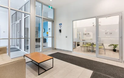 Całe miejsce w rezydencji 2416 16 Ave NW, Calgary, AB T2M 5C7, Canada, obraz 22 34