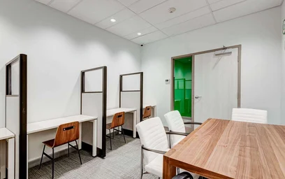 Całe miejsce w rezydencji 2416 16 Ave NW, Calgary, AB T2M 5C7, Canada, obraz 25 34