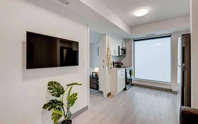Całe miejsce w rezydencji 2416 16 Ave NW, Calgary, AB T2M 5C7, Canada, obraz 32 34