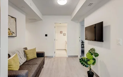 Całe miejsce w rezydencji 2416 16 Ave NW, Calgary, AB T2M 5C7, Canada, obraz 34 34