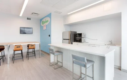 Całe miejsce w rezydencji 2416 16 Ave NW, Calgary, AB T2M 5C7, Canada, obraz 6 34