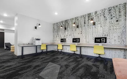 Apartamento inteiro em residência em 12155 Science Dr, Orlando, FL 32826, United States, imagem 4 de 23
