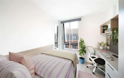 Renting rooms by the month in {area}