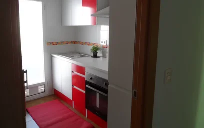 Private room at Calle del Azor, Pajaritos, image 5 of 10