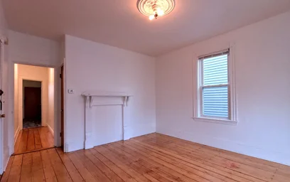 Alojamiento entero en residencia en 90, Wenham St., Unit 2, Jamaica Plain, Boston, MA, 02130, imagen 3 de 26