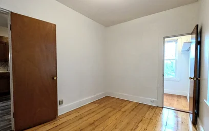 Alojamiento entero en residencia en 90, Wenham St., Unit 2, Jamaica Plain, Boston, MA, 02130, imagen 25 de 26