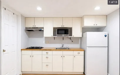 Logement situé dans le centre de {area}