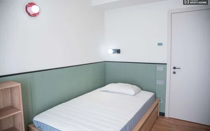 Quarto para alugar ao mês em {area}