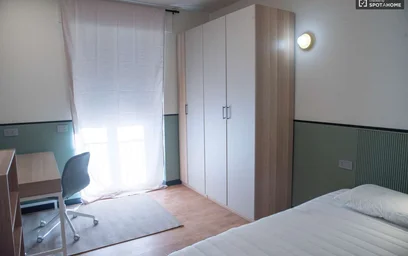 Quarto barato em {area}